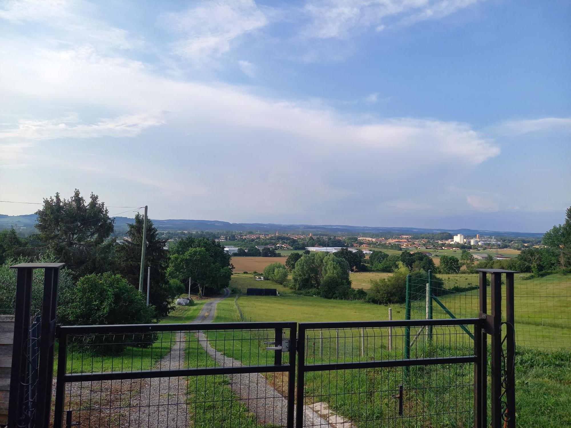 Gites Panoramique Sainte-Livrade-sur-Lot Экстерьер фото